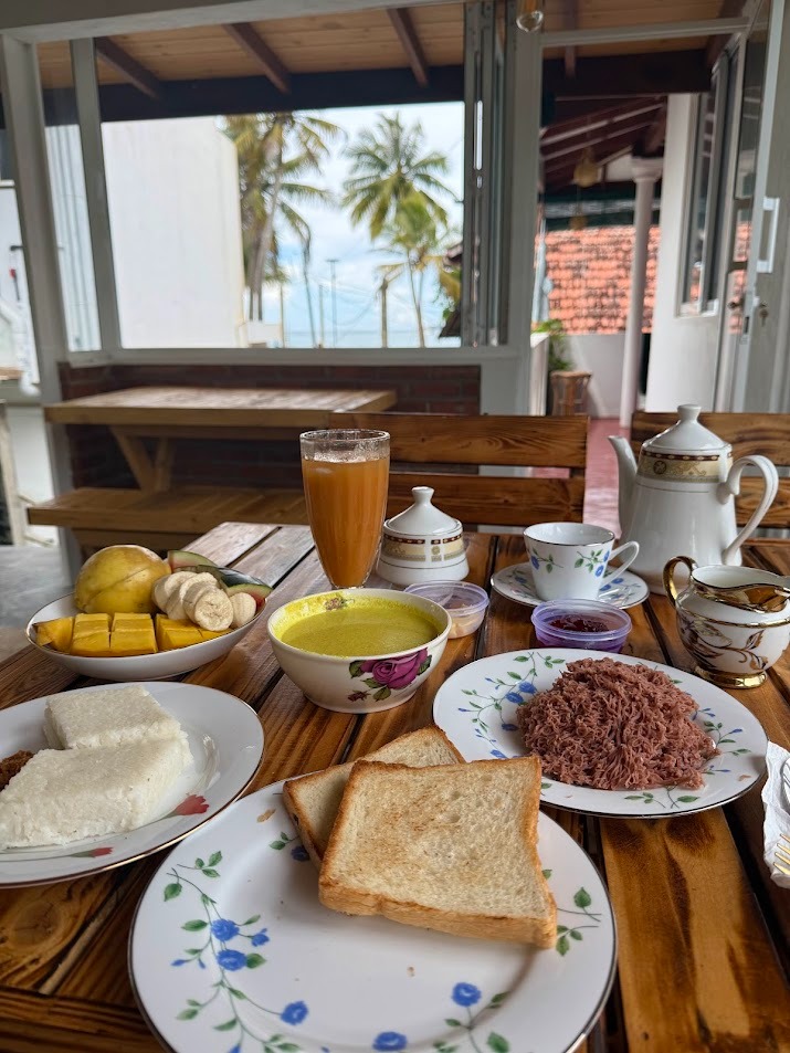 Breakfast at Sithujaya Green Mirissa