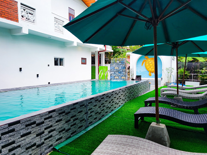 Outdoor pool at Sithujaya Green Mirissa
